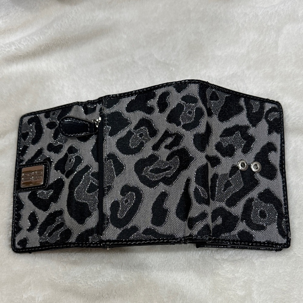 Chic Leopard Print Women's Wallet - Picture 4 of 5